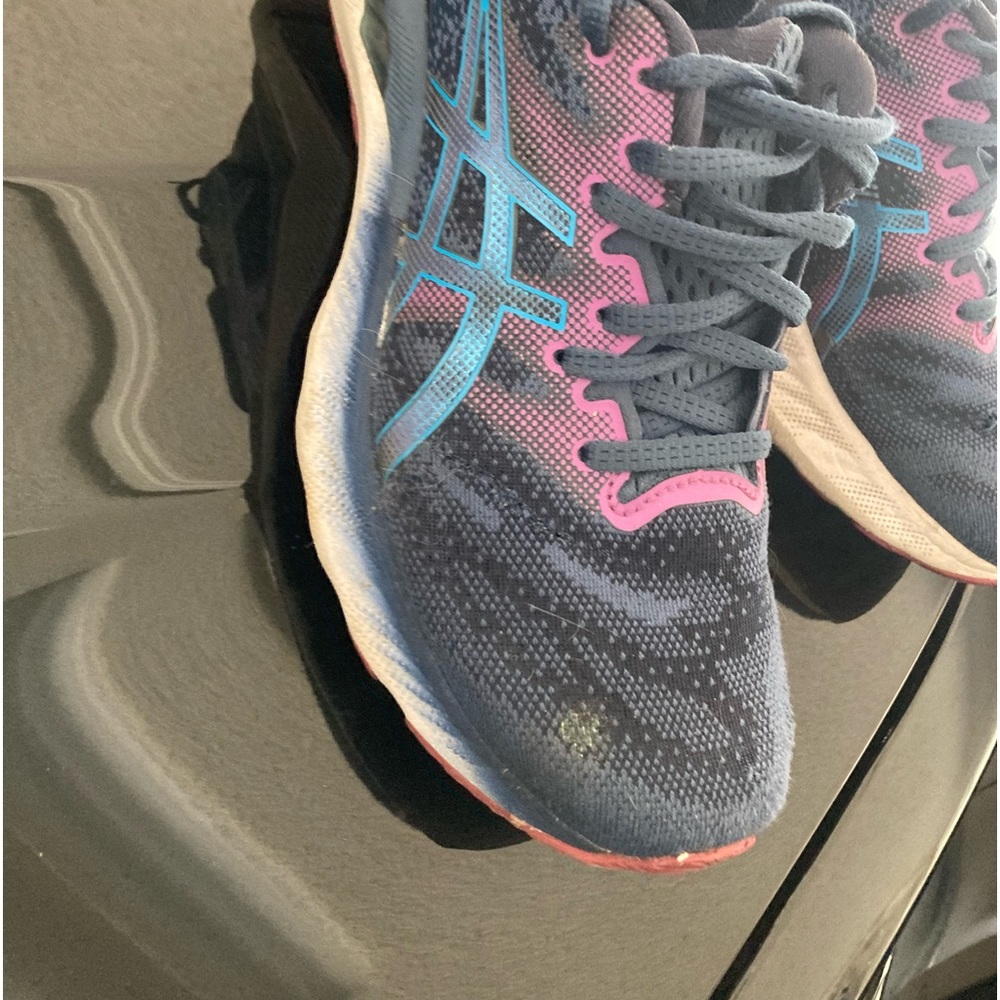 ASICS  Women’s Nimbus running shoes